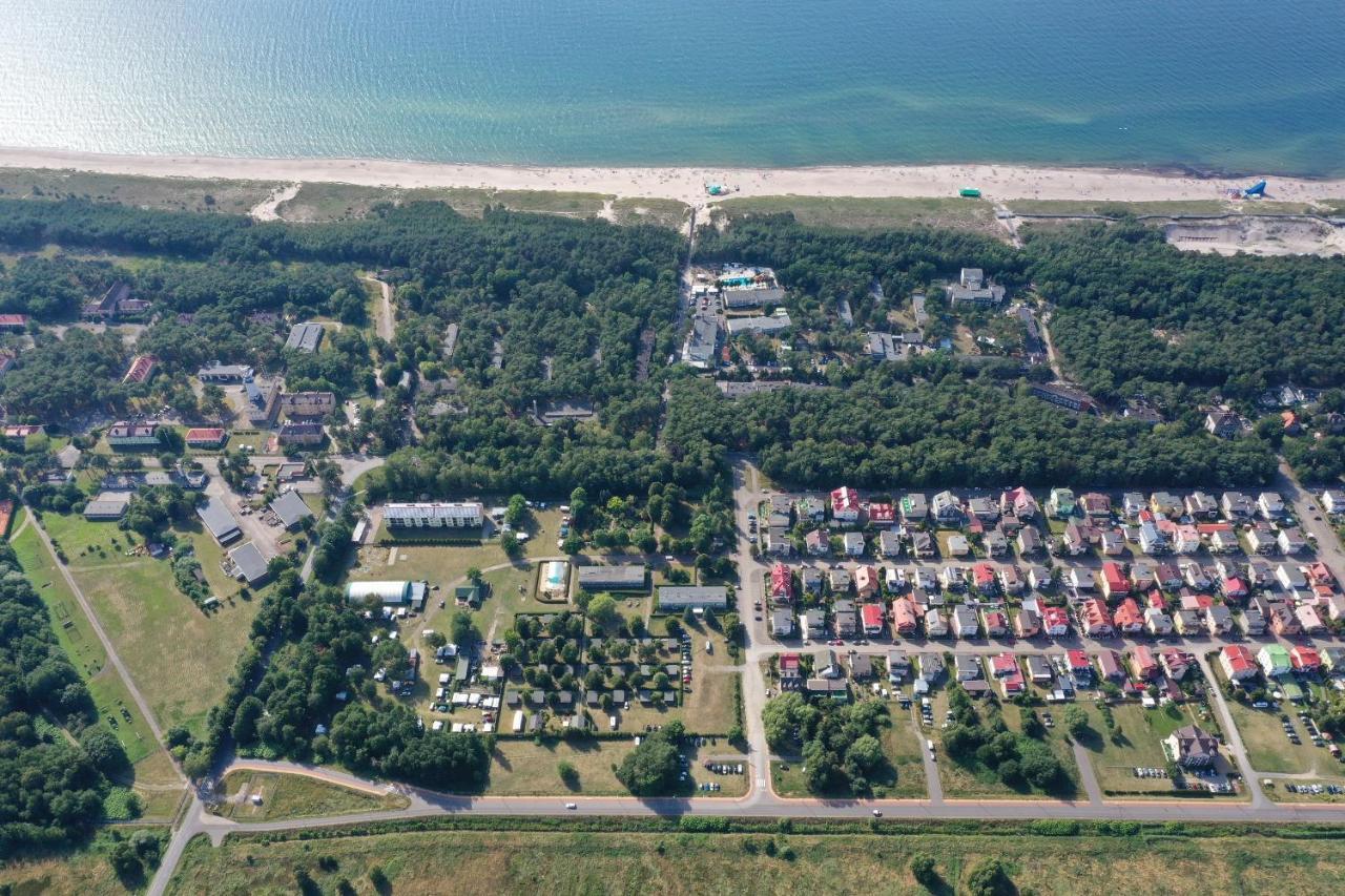 Отель Nalu Glamp Дарлово Экстерьер фото