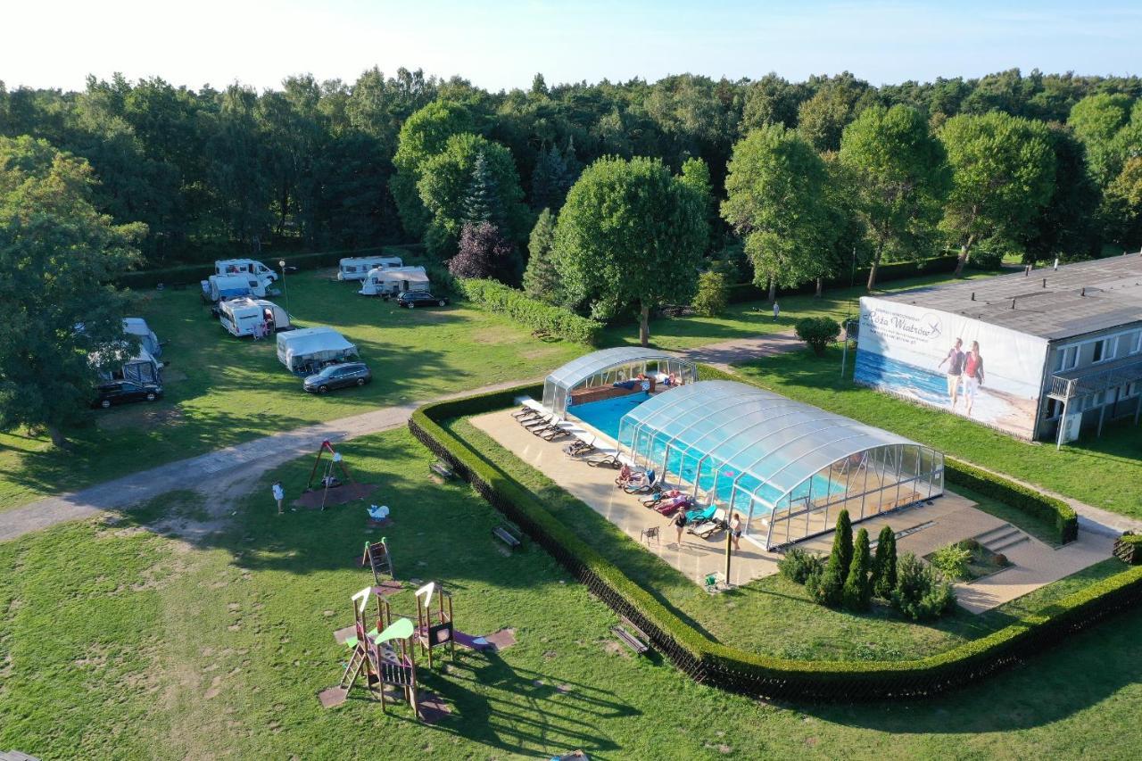 Отель Nalu Glamp Дарлово Экстерьер фото