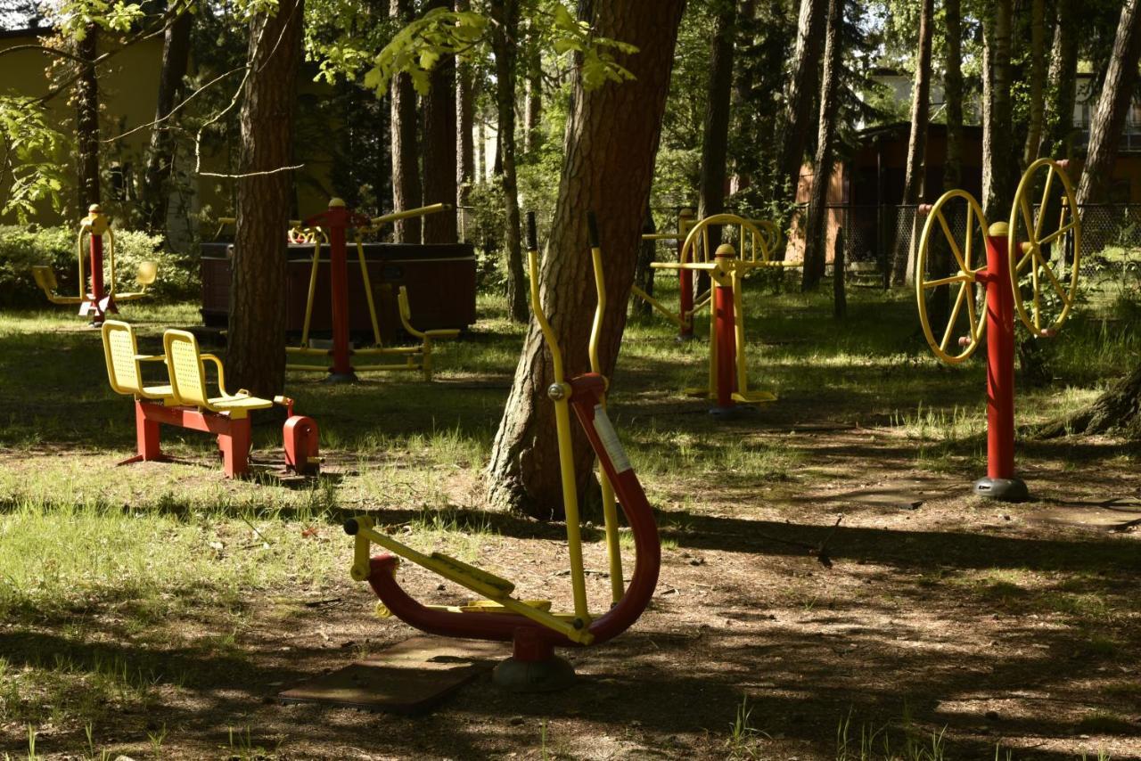 Отель Nalu Glamp Дарлово Экстерьер фото