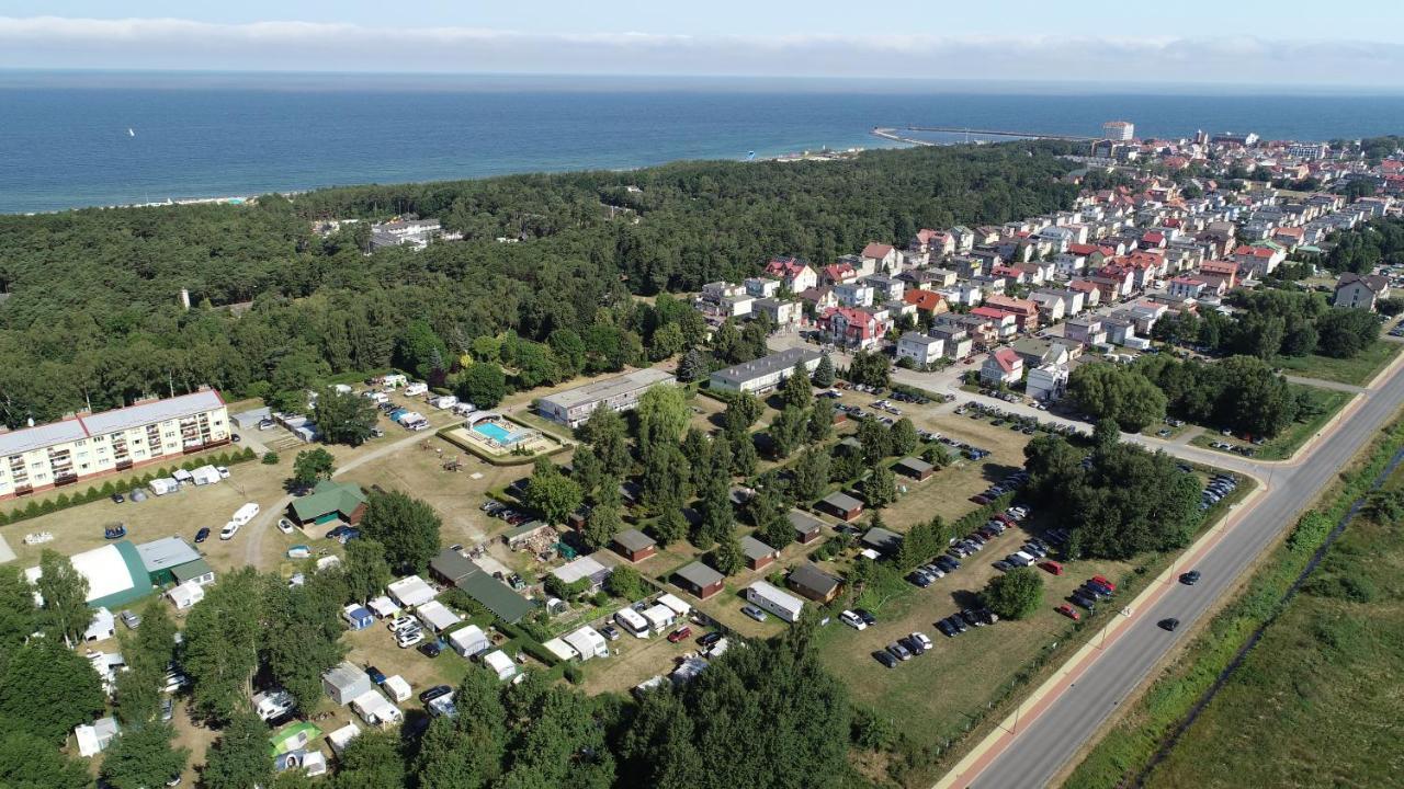 Отель Nalu Glamp Дарлово Экстерьер фото