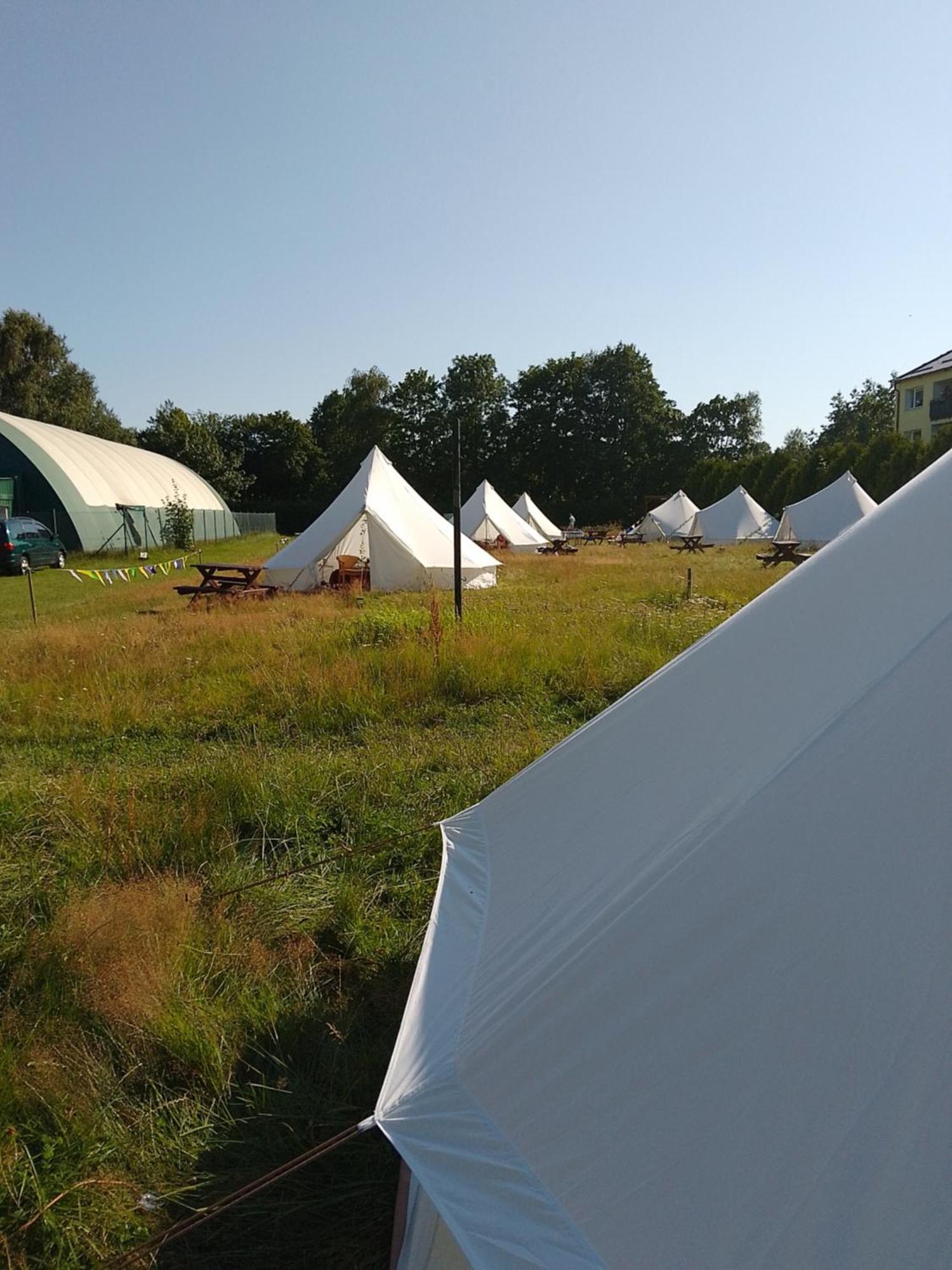 Отель Nalu Glamp Дарлово Экстерьер фото